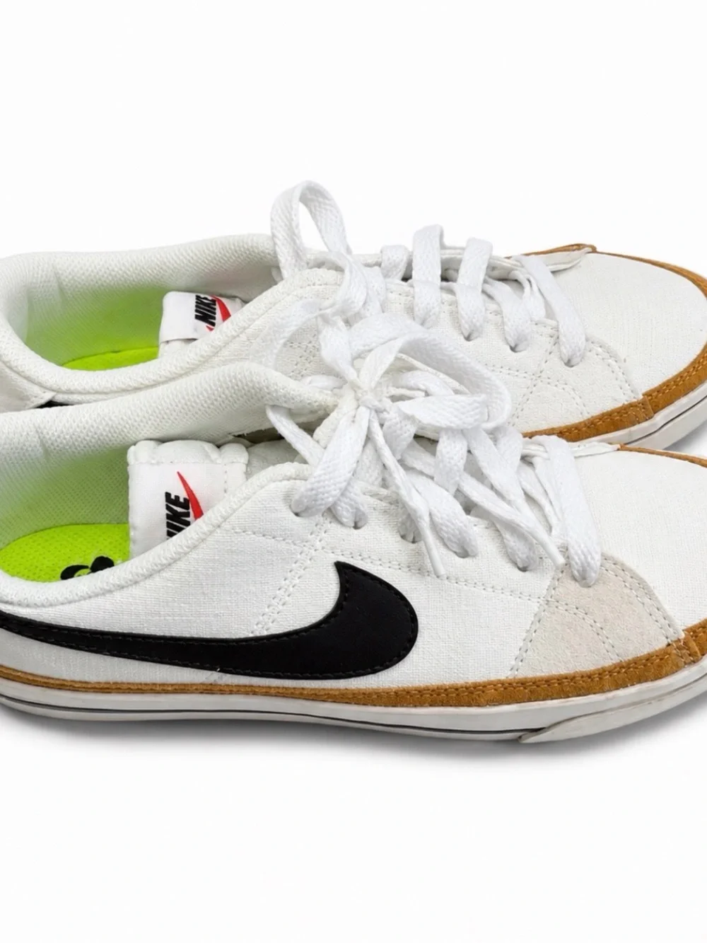 Nike White Canvas Sneakers Black Swoosh Gum Trim Lace Up Shoes Size 9.5
